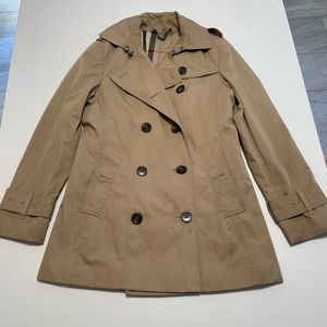 Burberry trench coat, US size 2, UK size 4